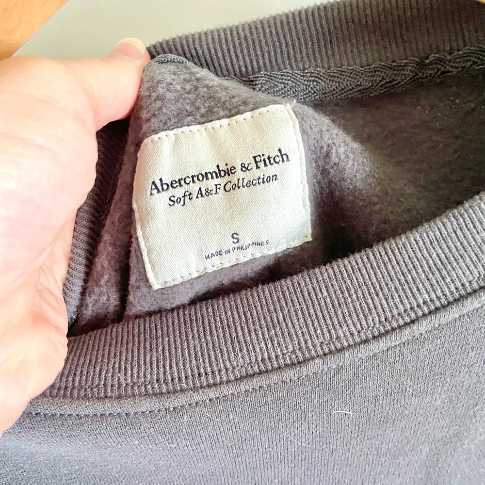 Abercrombie Crew Neck Sweatshirt Size Small